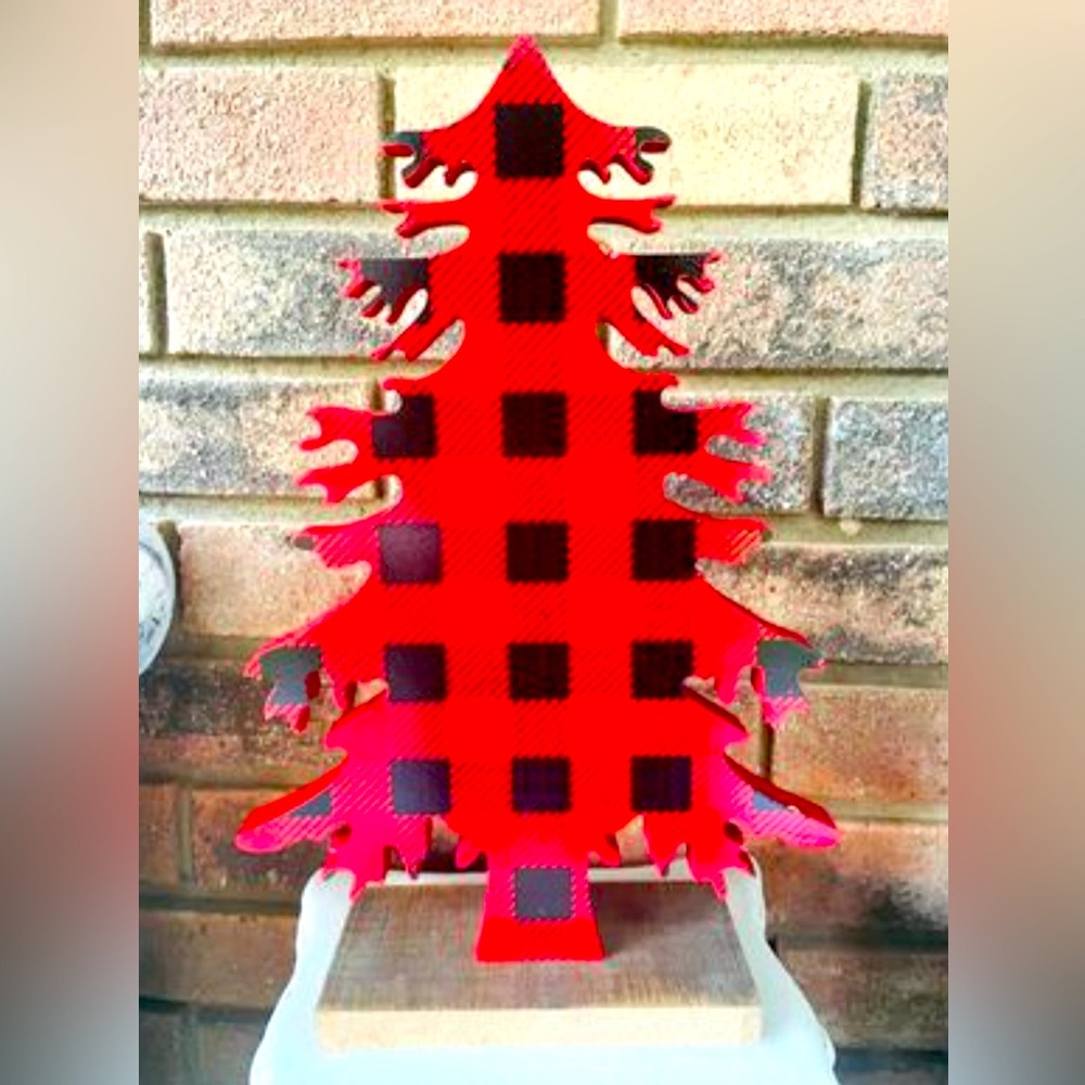 *Red & Black Buffalo Check Wood Tree, Large